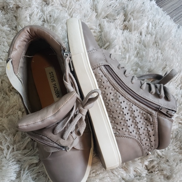 Steve Madden High Tops - Picture 3 of 6